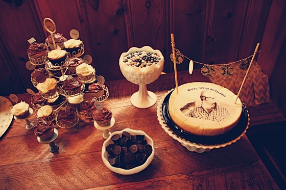 Adult Birthday Parties: Vintage DIY Decorations